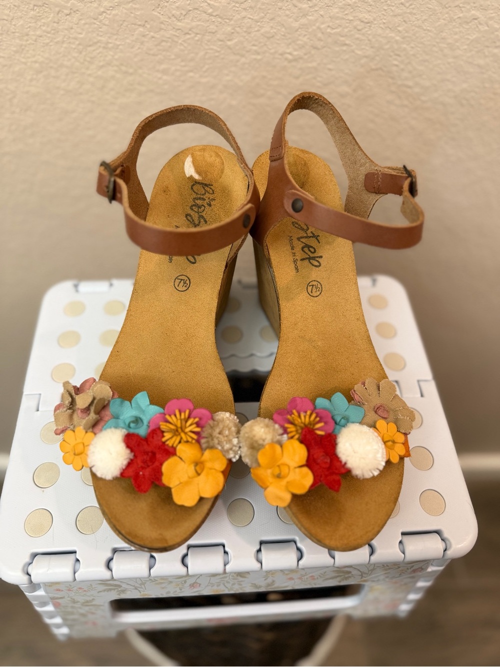 Brown Floral Embellished Women's Wedge Sandals - Unbranded